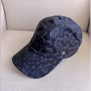 Lululemon fast and free hat formation camp deep coal multi